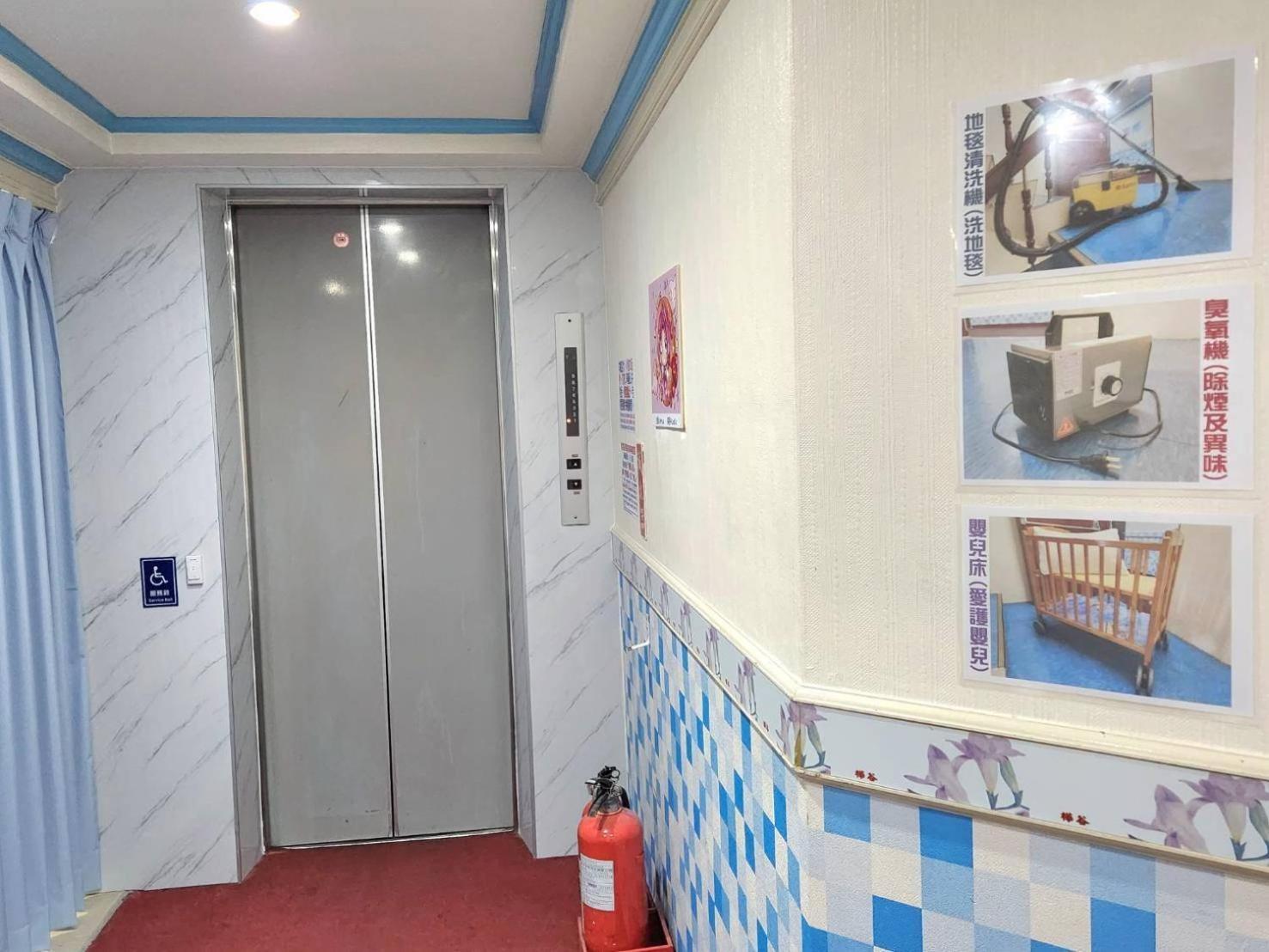 Hua Ku Hotel Tainan Zewnętrze zdjęcie
