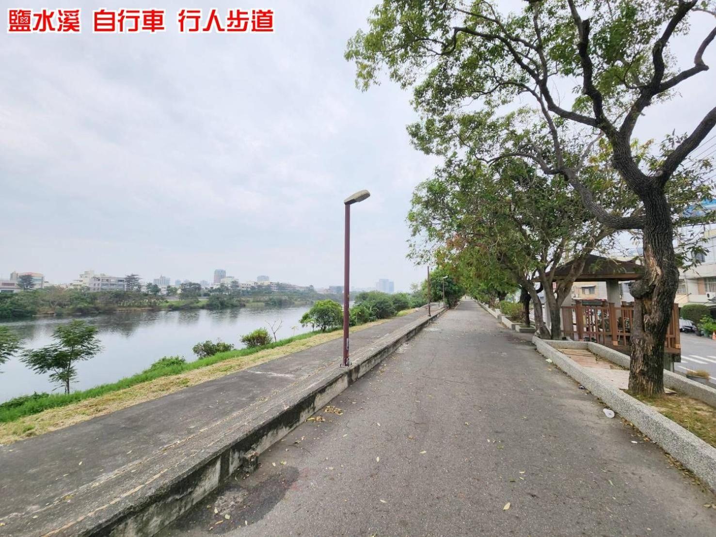 Hua Ku Hotel Tainan Zewnętrze zdjęcie